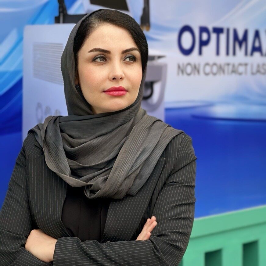 مهندس فاطمه عسجدی مدیر فروش شرکت همدم طب نوین لیزر